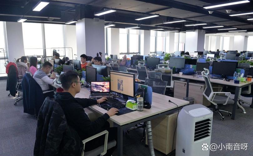 国内毕业最容易找工作的 14 个专业: